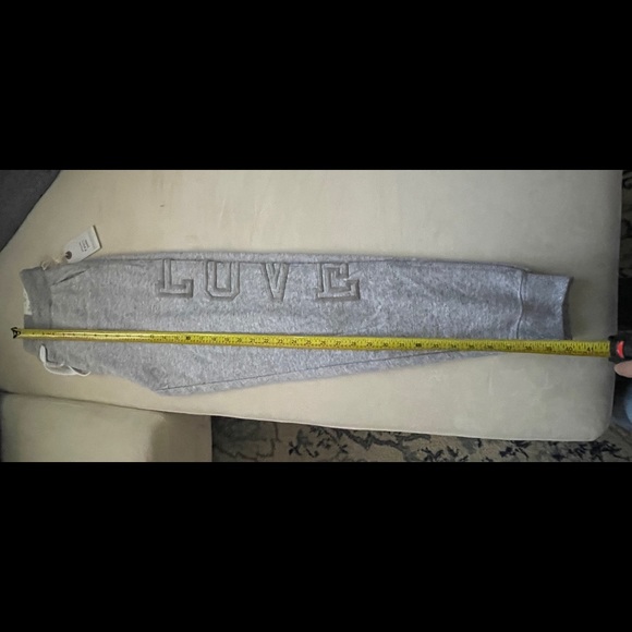 Love to Lounge comfy jogger size large. - Picture 6 of 8